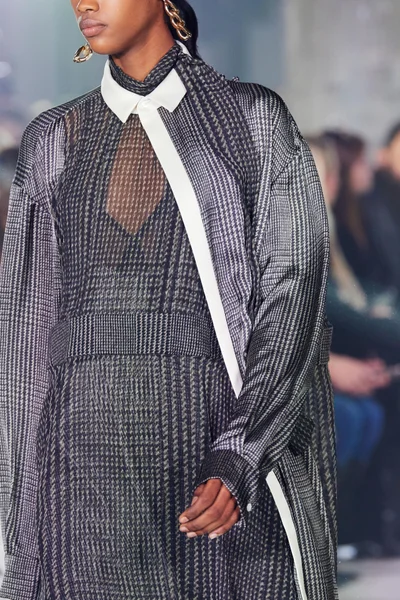Look 48